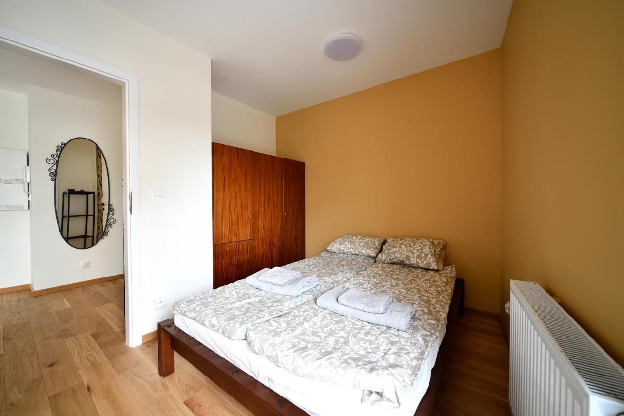 Blue Side Apartment กดิเนีย ภายนอก รูปภาพ